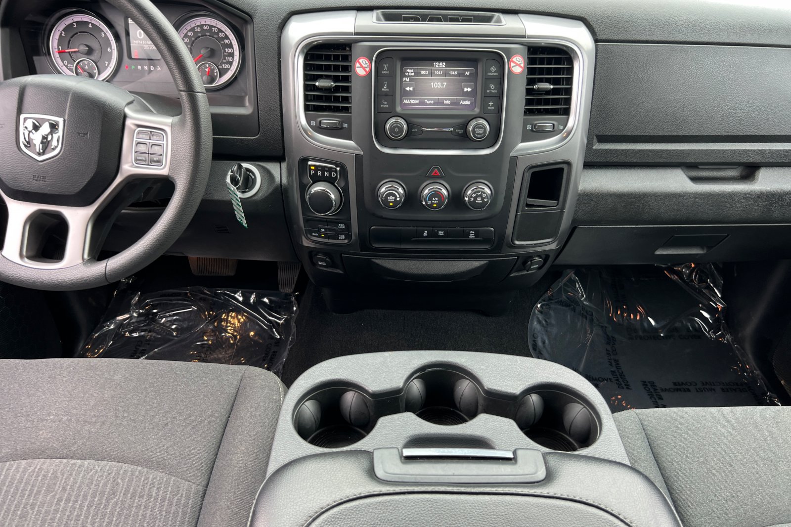 2024 Ram 1500 Classic Warlock photo 9