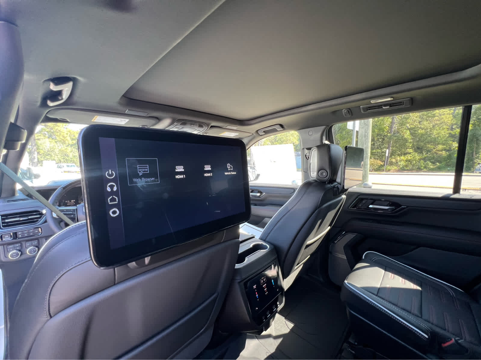 2025 Gmc Yukon AT4 Ultimate photo 16
