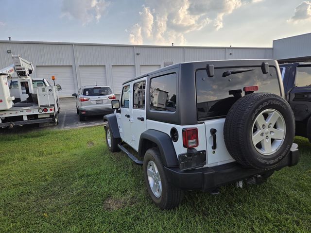 2017 Jeep Wrangler Unlimited Sport photo 3