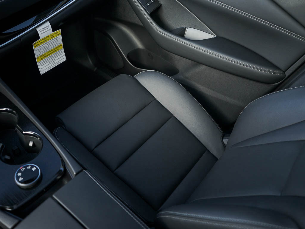 2025 Nissan Rogue SL photo 24