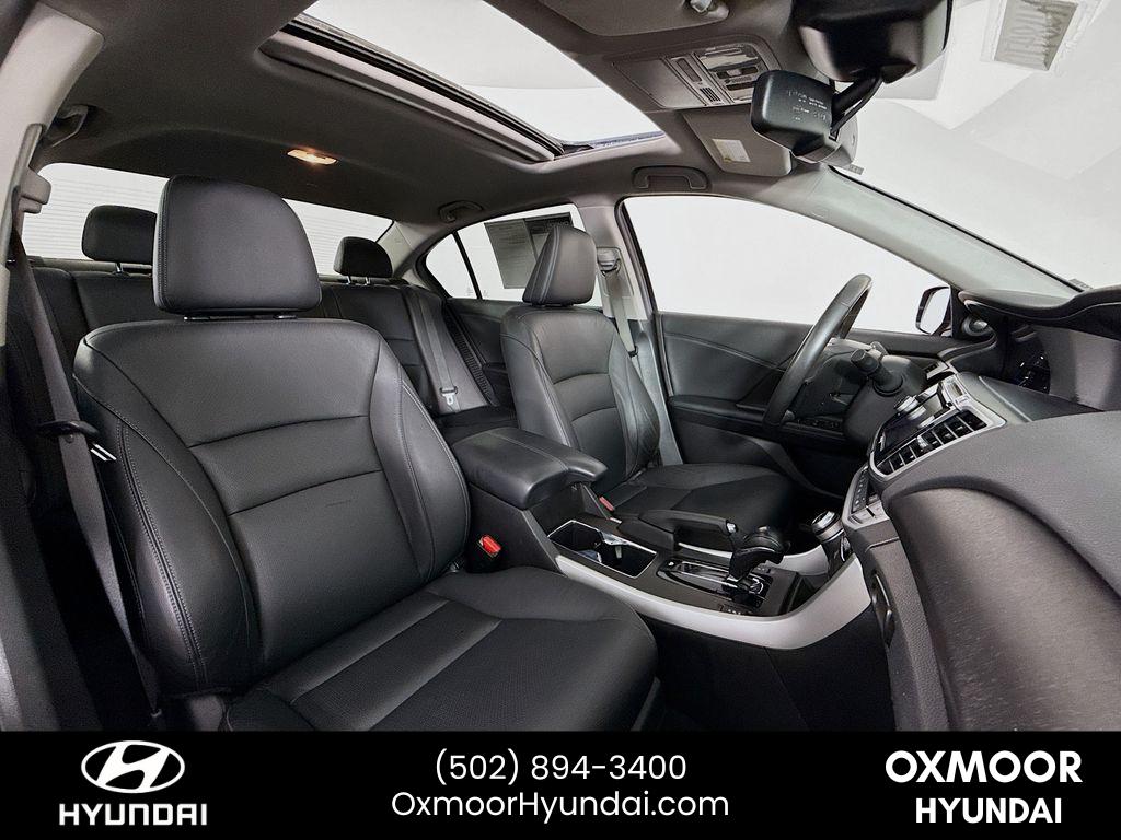 2015 Honda Accord Hybrid Touring photo 27
