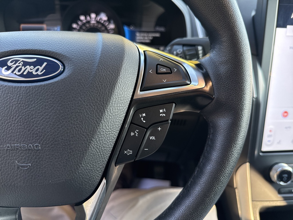 2024 Ford Edge SEL photo 31
