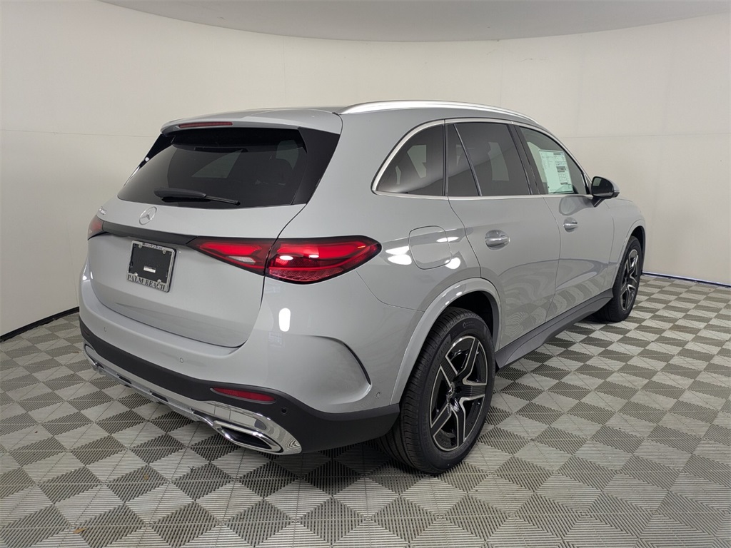 2026 Mercedes Benz GLC 300 photo 3