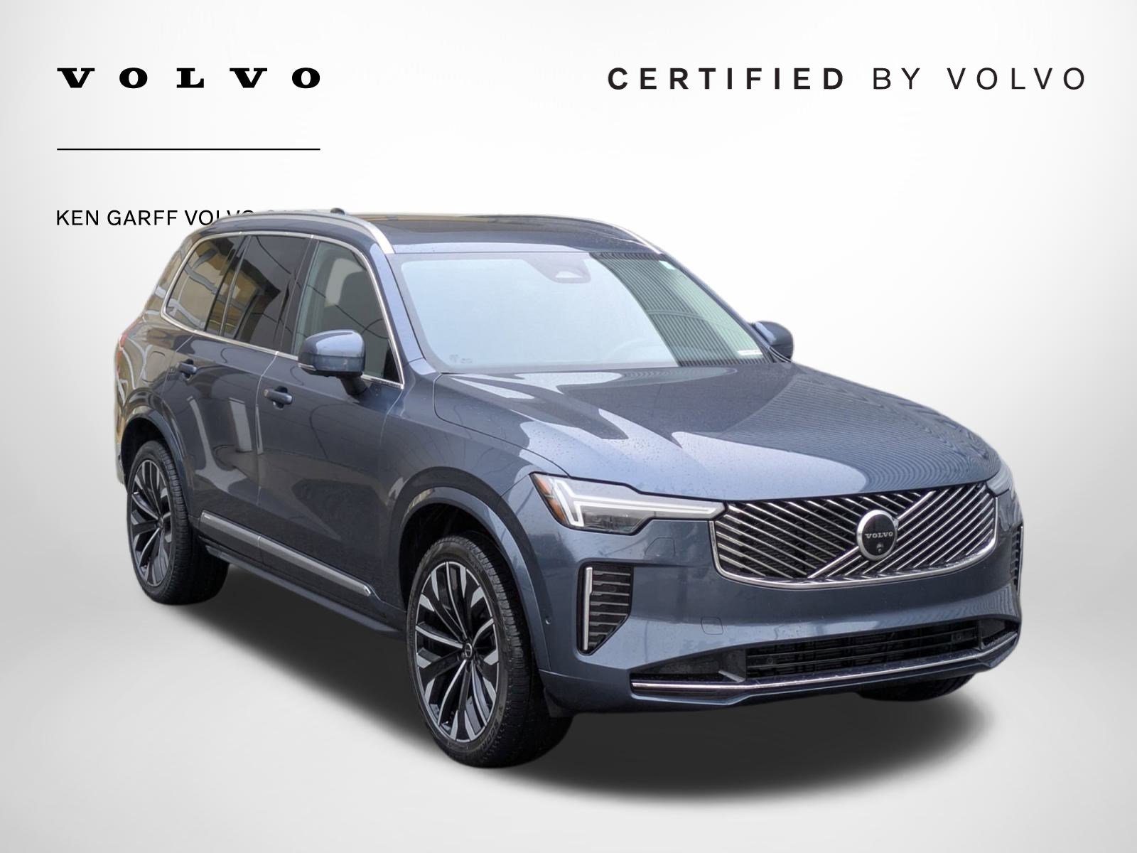 2025 Volvo XC90 Plus's photo