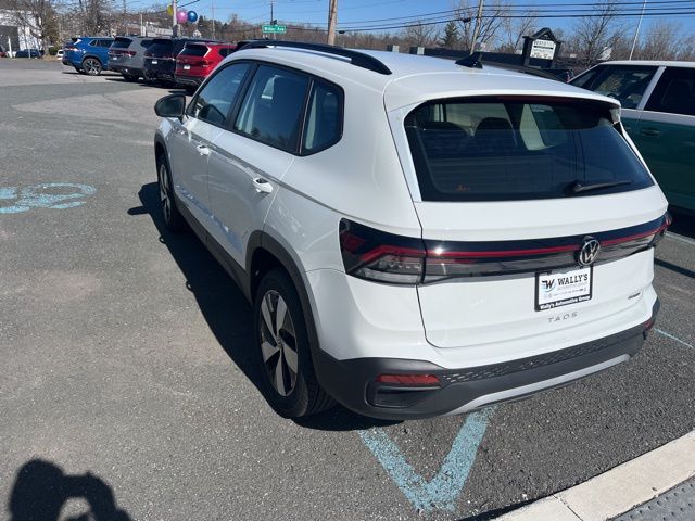 2025 Volkswagen Taos S photo 5