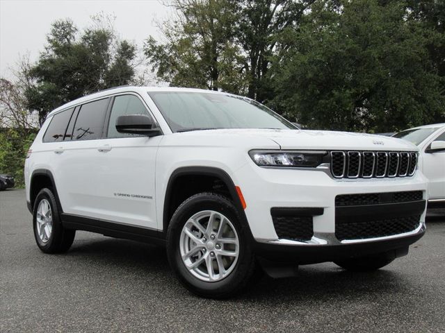 2025 Jeep Grand Cherokee L Laredo's photo
