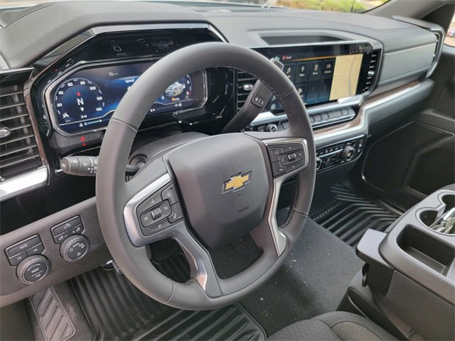 2025 Chevrolet Silverado 1500 LT photo 10