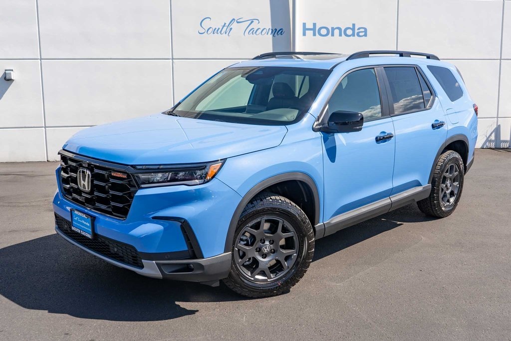 2025 Honda Pilot TrailSport photo 2