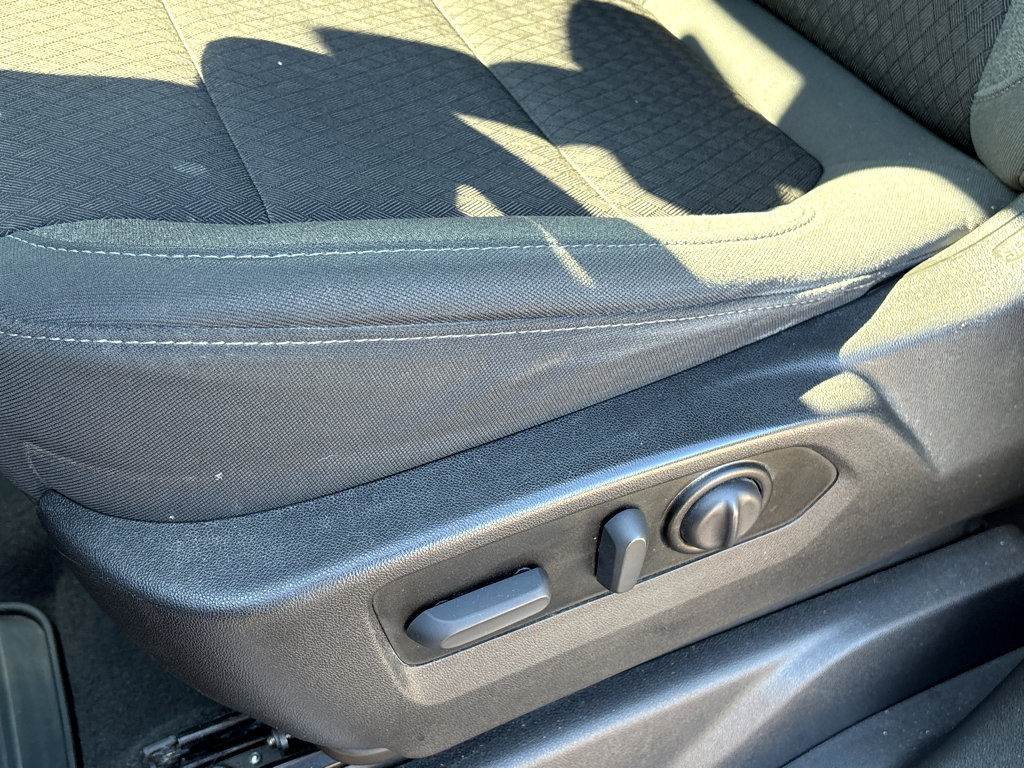 2021 Chevrolet Silverado 1500 LT photo 21