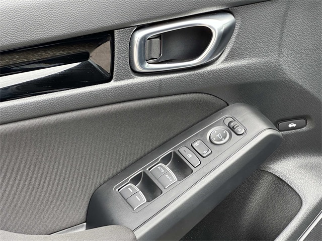 2025 Honda Civic Hybrid Sport Touring photo 27