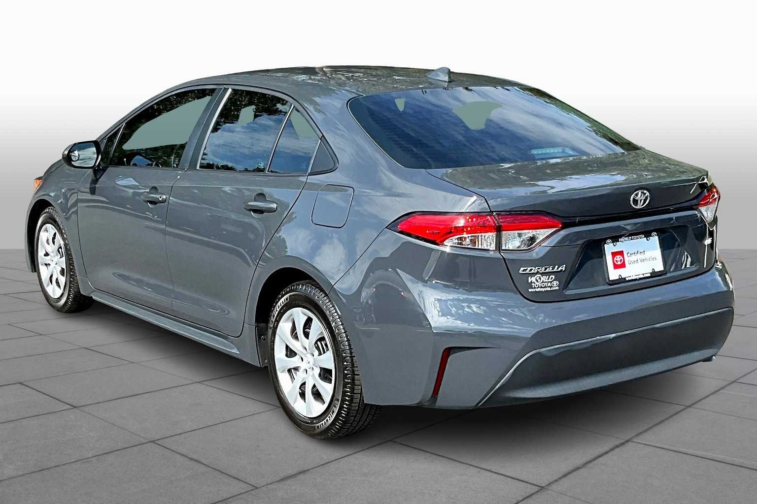 2023 Toyota Corolla LE photo 10
