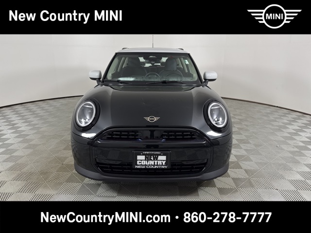 2025 Mini Cooper 2 Door Hardtop Signature photo 2