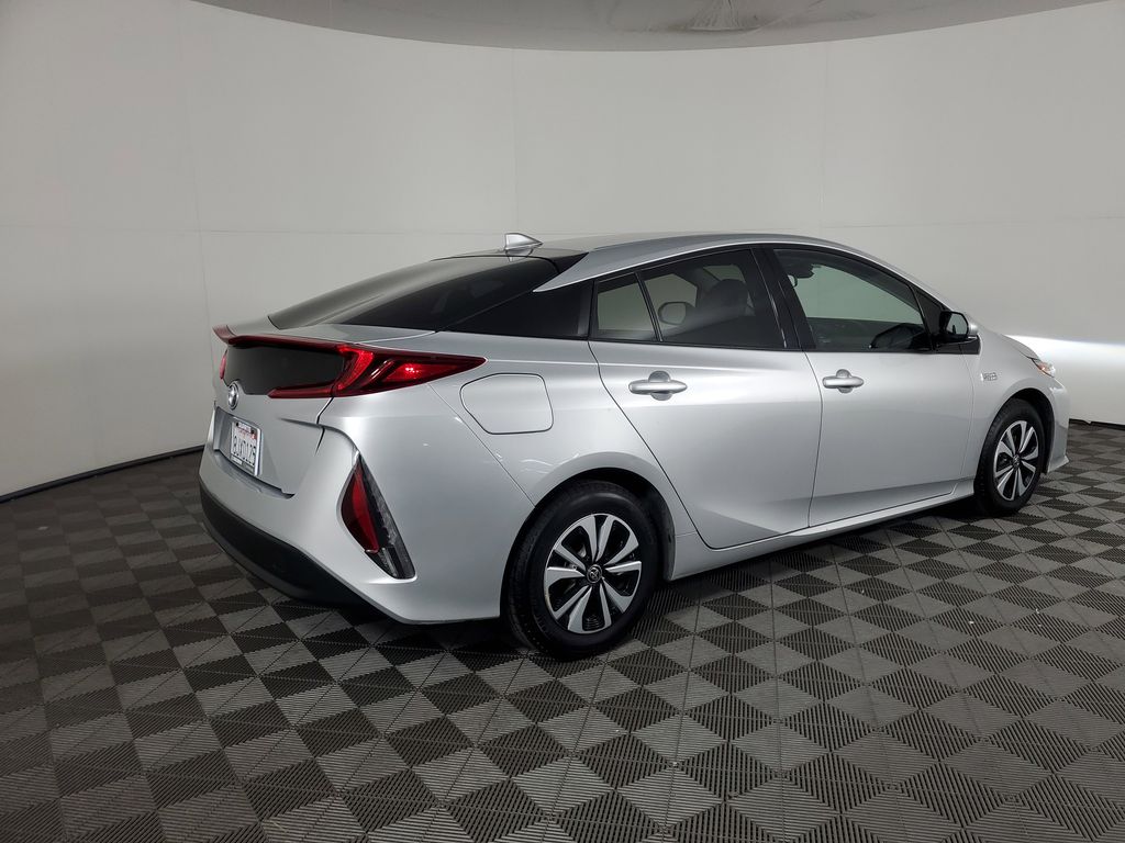2019 Toyota Prius Prime Premium photo 4