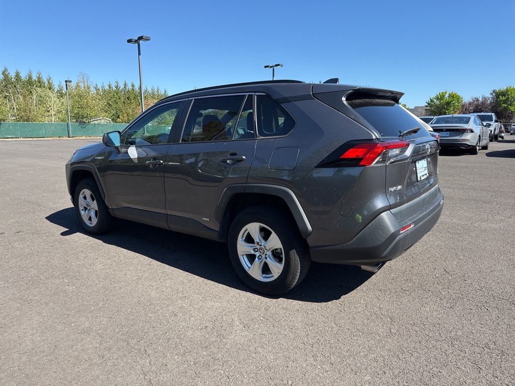 2021 Toyota RAV4 Hybrid LE photo 3