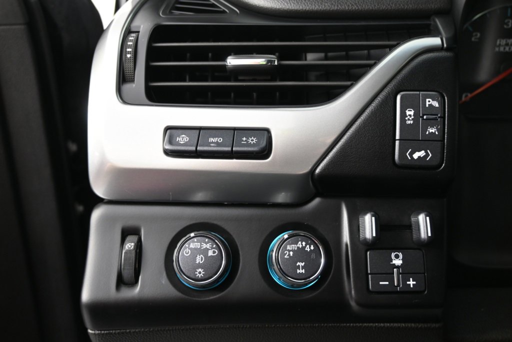 2019 Chevrolet Suburban Premier photo 24