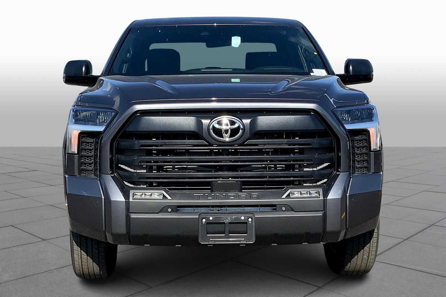 2026 Toyota Tundra SR5 CrewMax photo 3