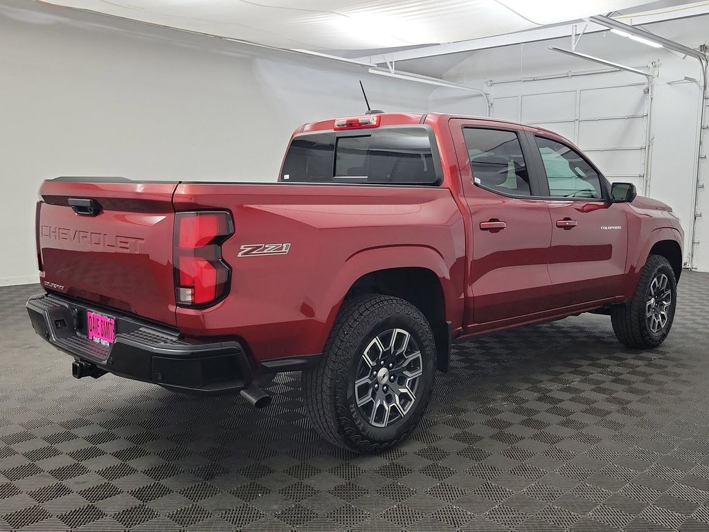2025 Chevrolet Colorado Z71 photo 7
