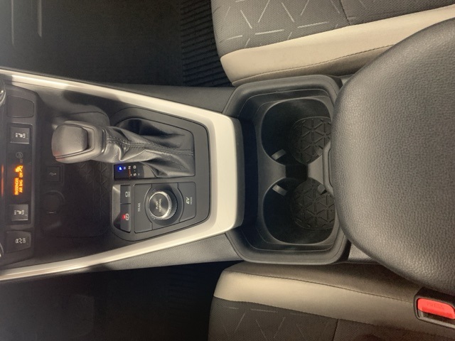 2021 Toyota RAV4 Hybrid XLE photo 15