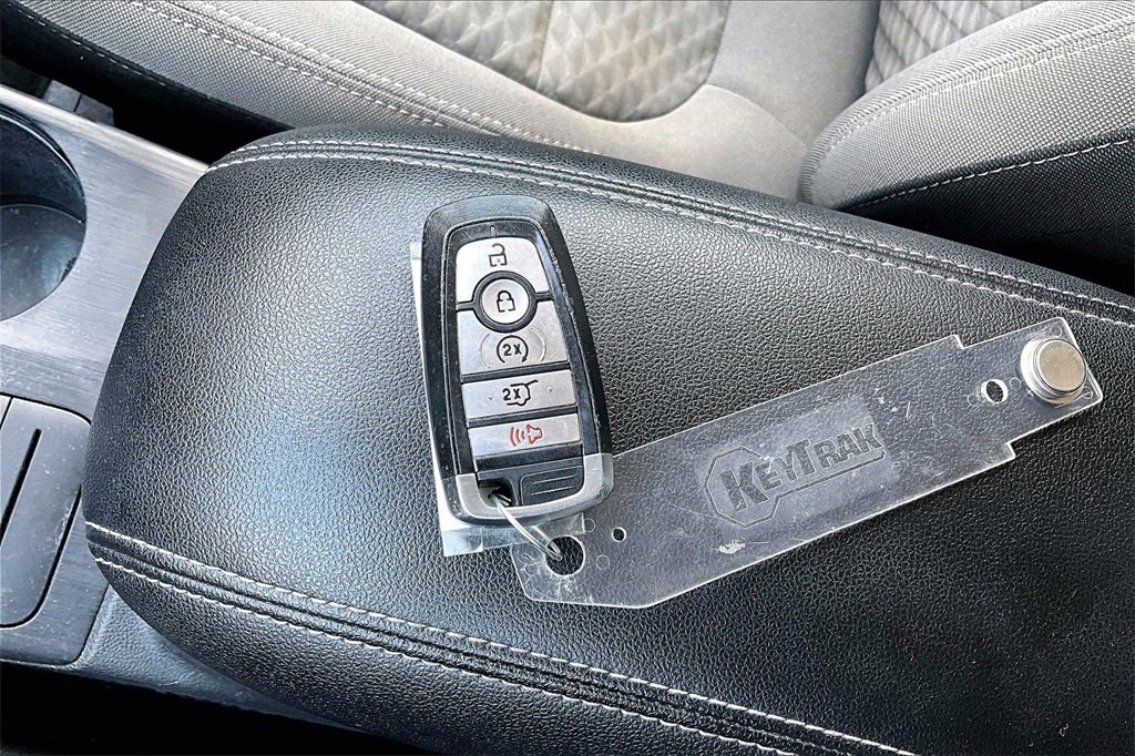 2022 Ford Escape SE photo 30