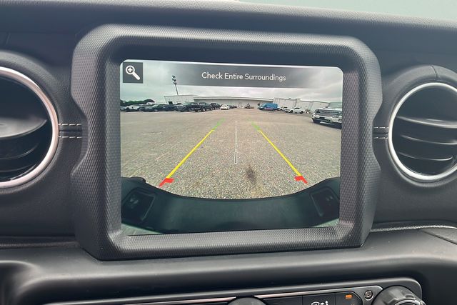 2022 Jeep Gladiator Overland photo 11