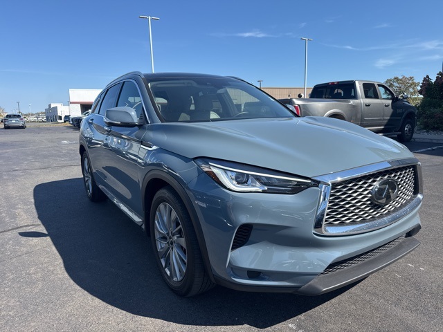 2024 Infiniti QX50 Luxe photo 2