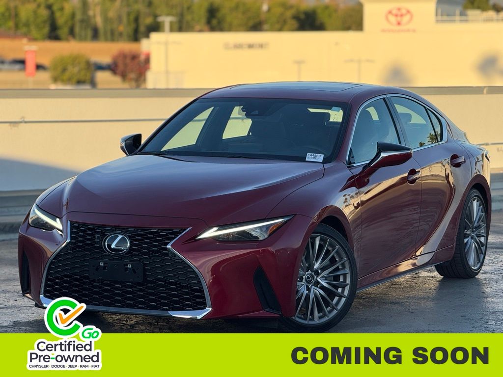 2023 Lexus IS 300's photo