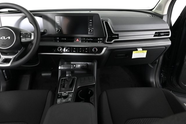 2024 Kia Sportage LX photo 8