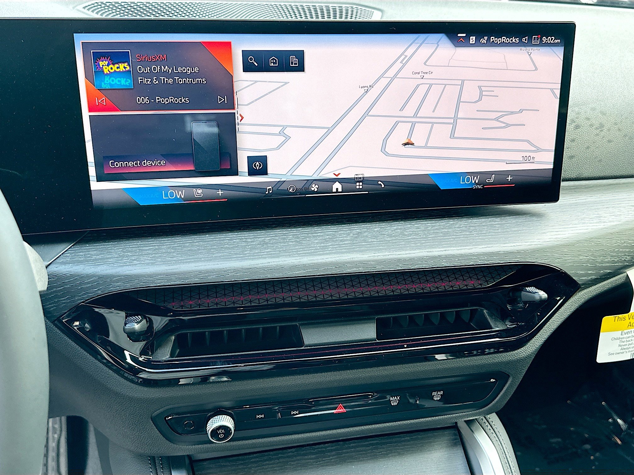 2025 Bmw 230i photo 12
