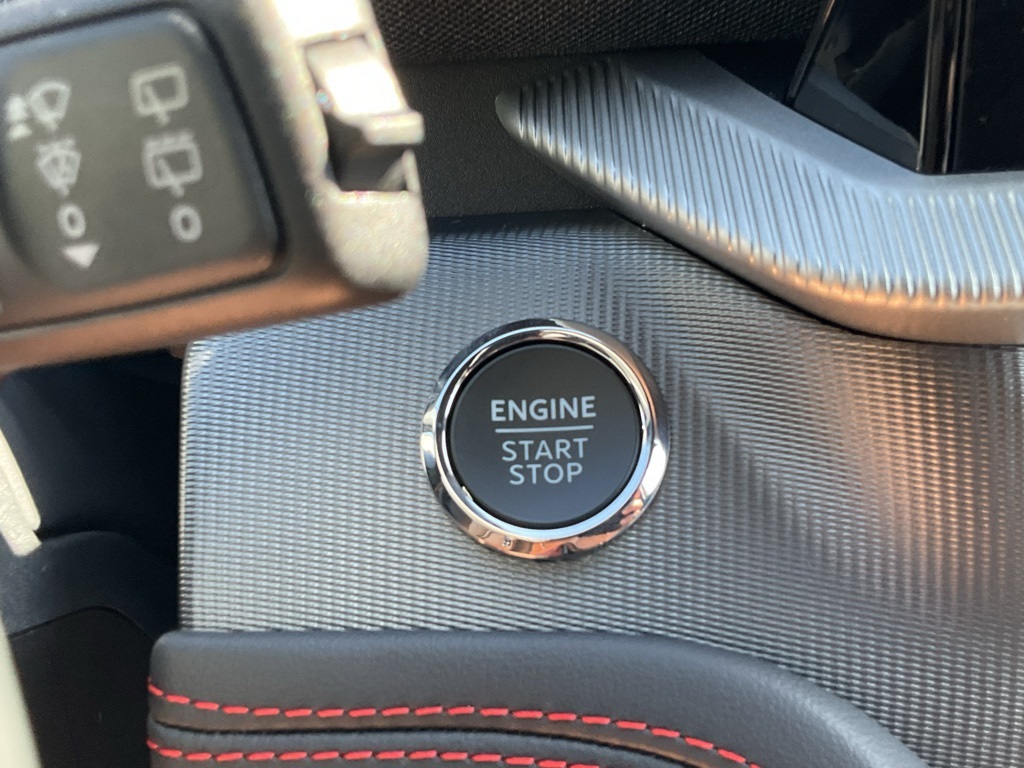 2025 Ford Explorer ST-Line photo 6