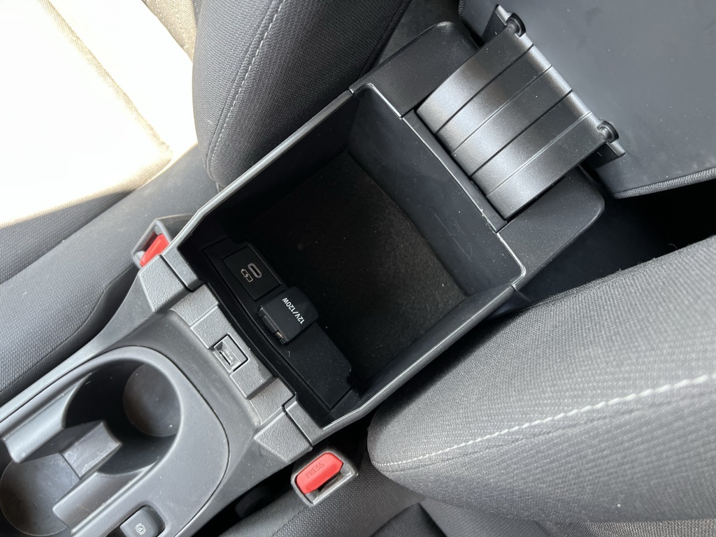 2024 Toyota Corolla LE photo 19