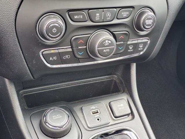2022 Jeep Cherokee Limited photo 14