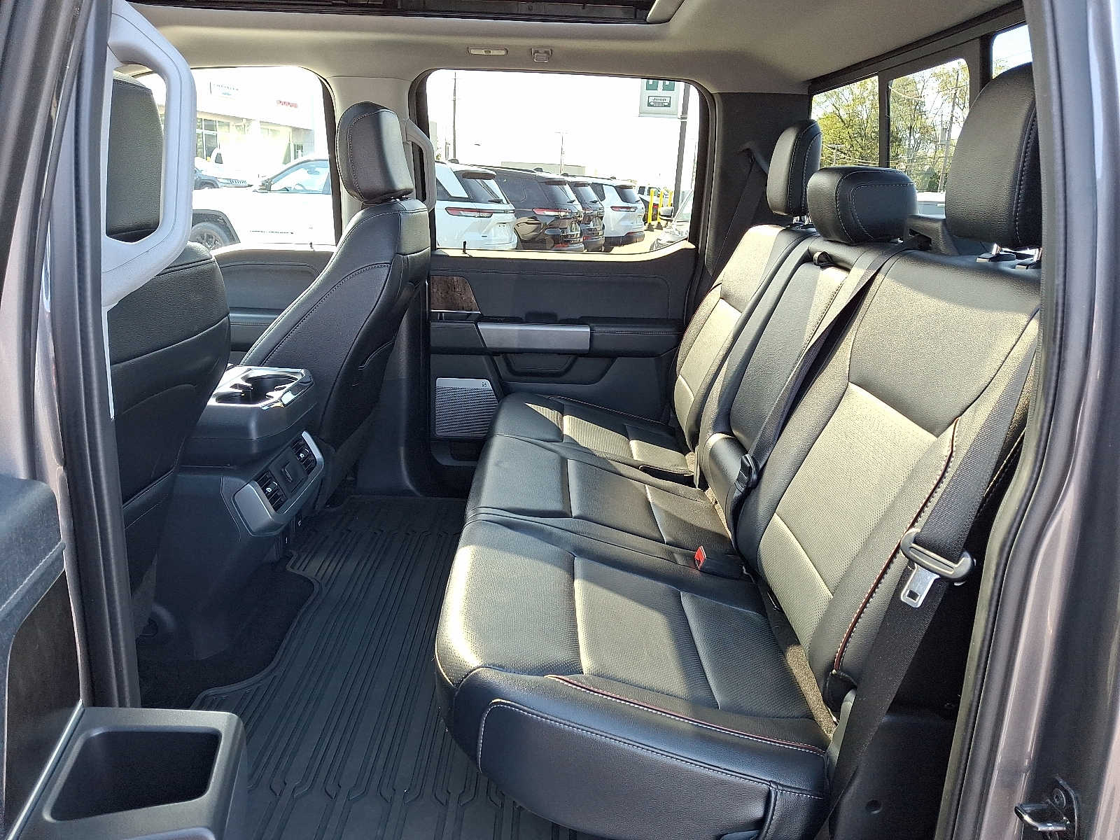 2022 Ford F-150 Lariat photo 10