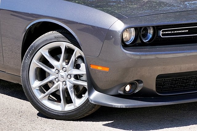 2022 Dodge Challenger GT photo 3