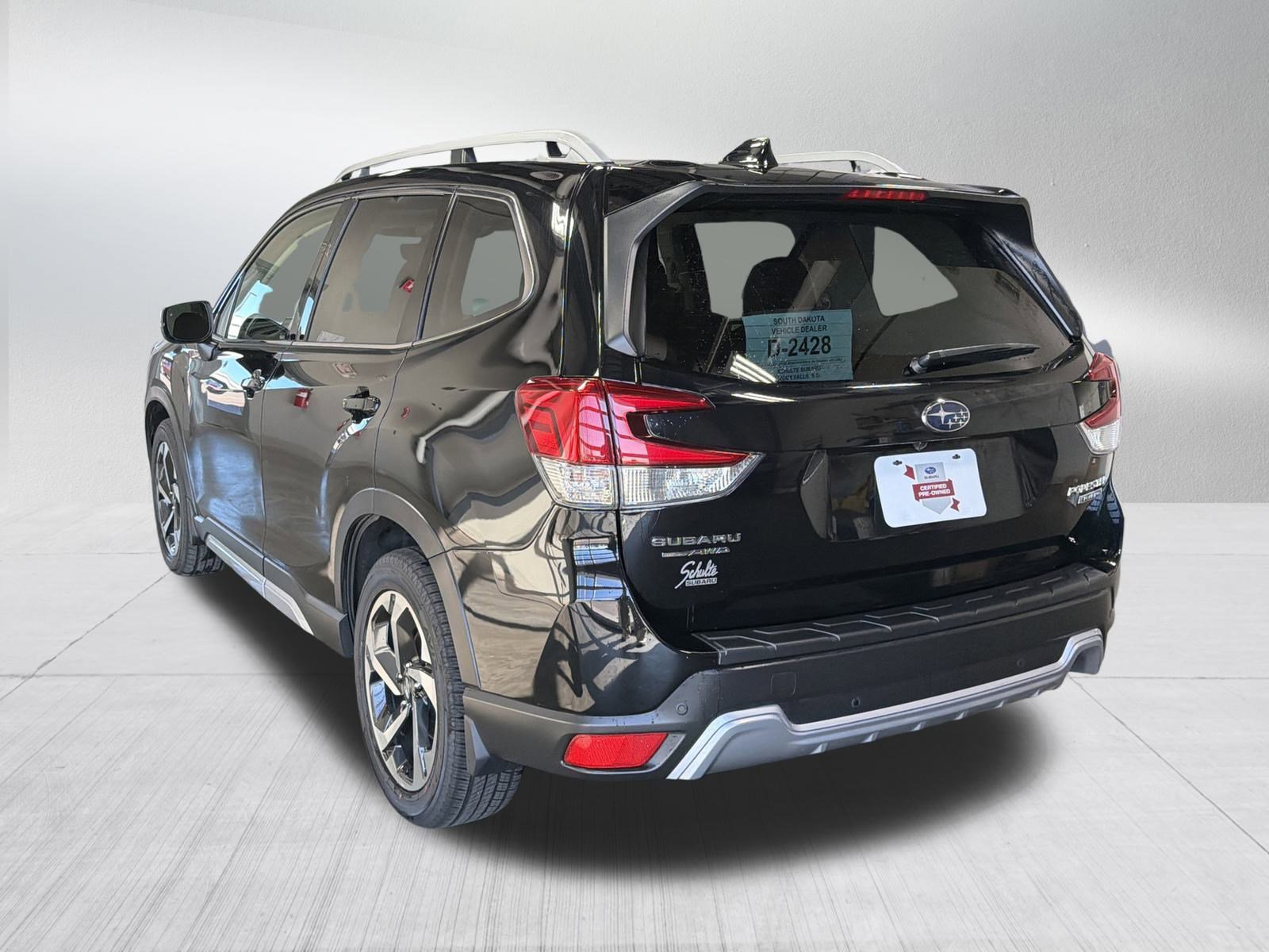 2024 Subaru Forester Touring photo 4