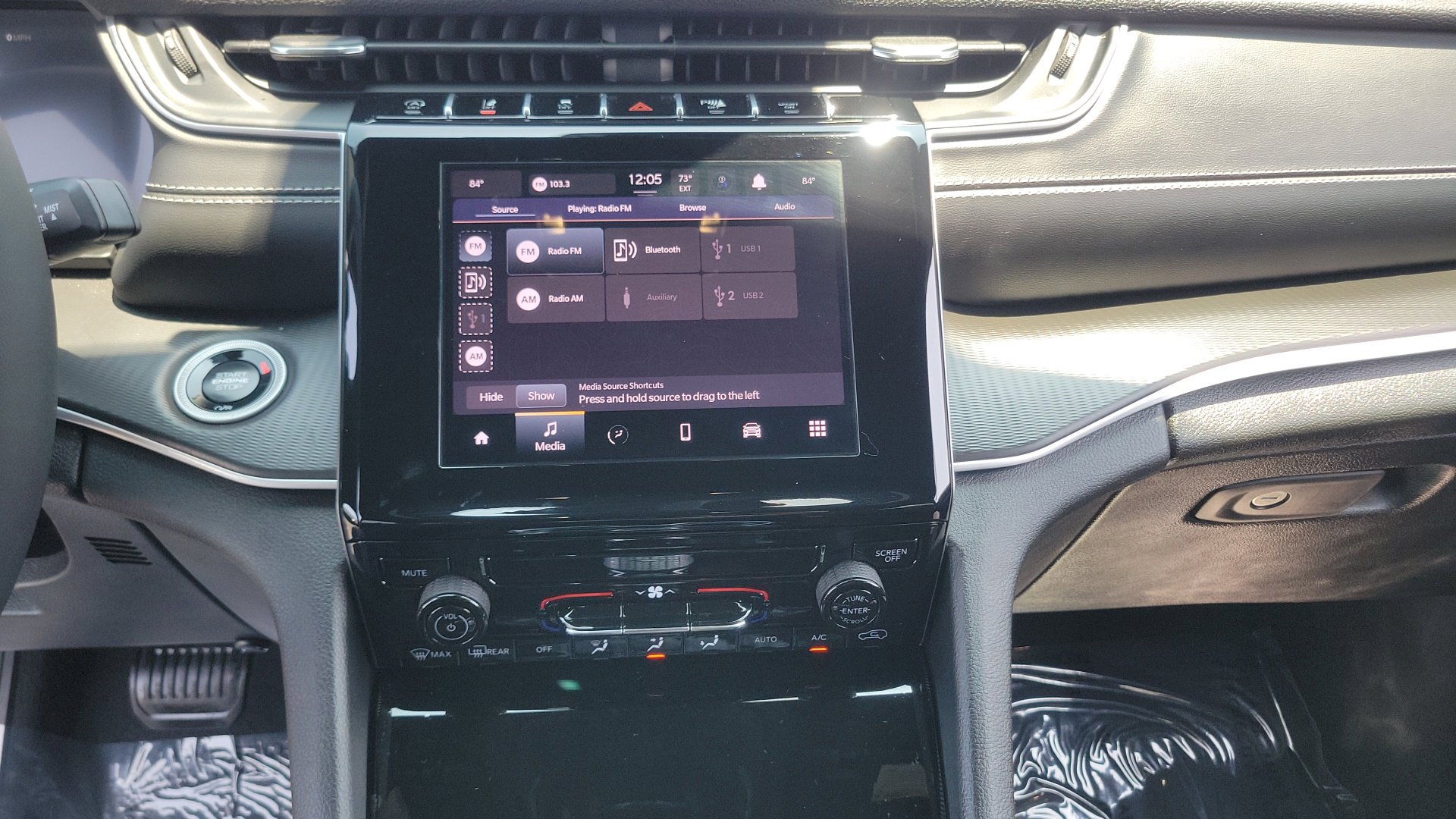 2025 Jeep Grand Cherokee Laredo X photo 25