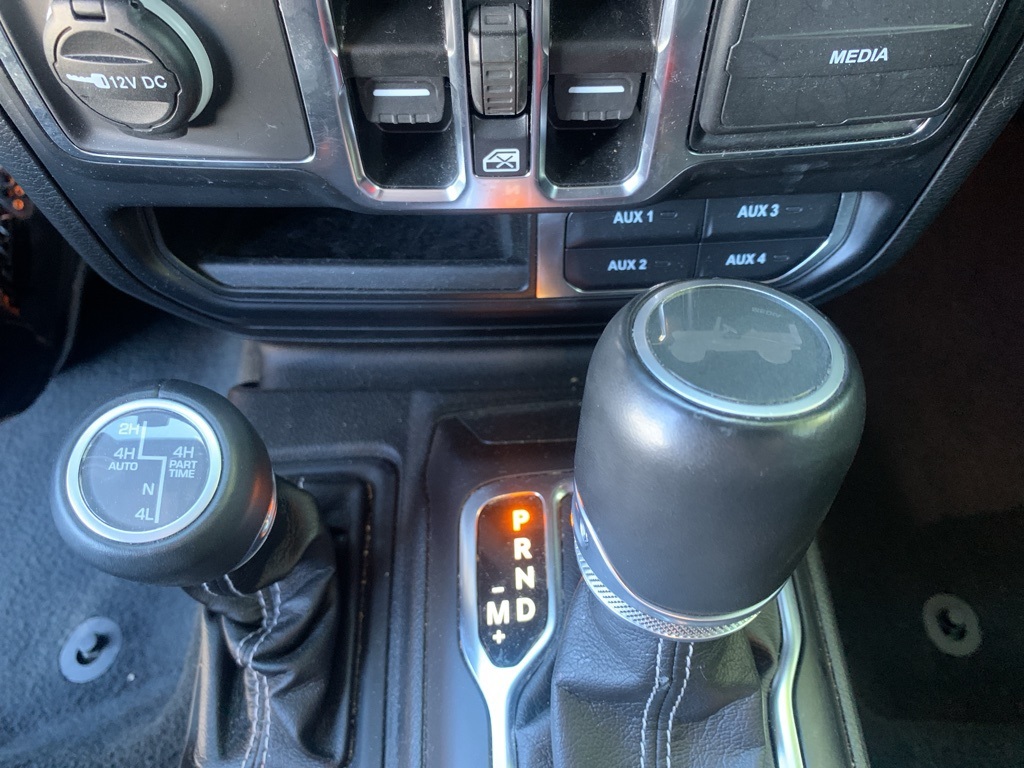 2023 Jeep Wrangler Sahara 4xe photo 17