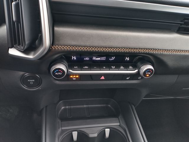2025 Mazda CX-50 Premium photo 14