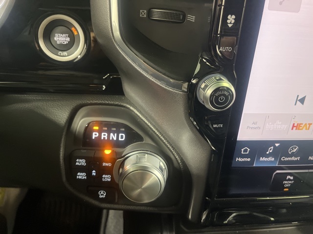 2025 Ram 1500 Laramie photo 21