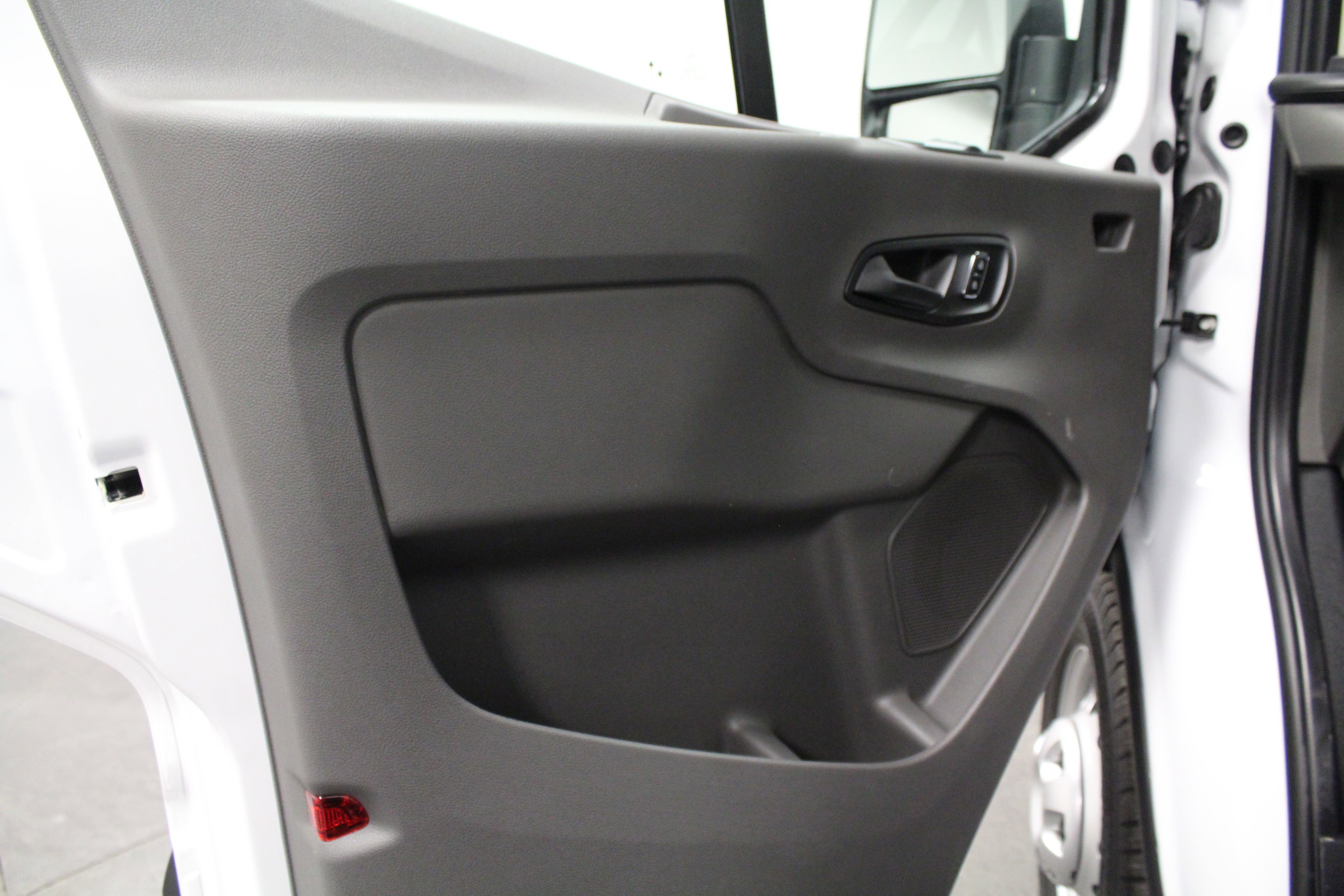 2025 Ford Transit Cargo Van photo 9