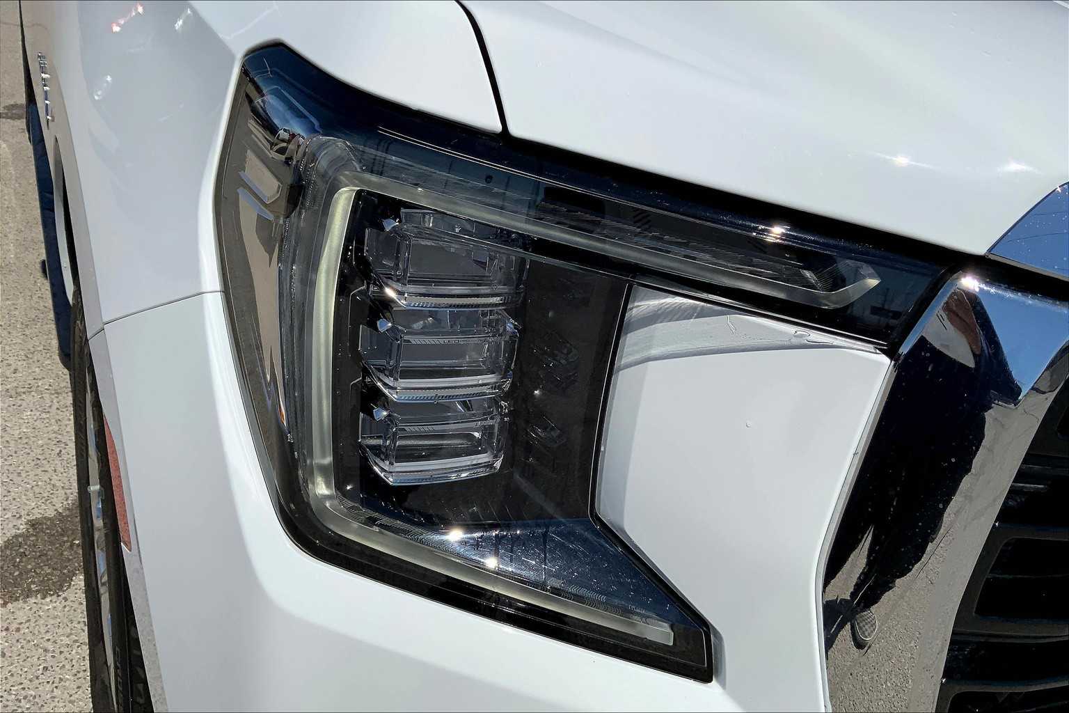 2024 Gmc Yukon SLE photo 26