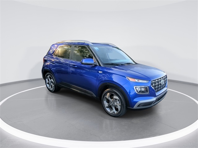 2024 Hyundai Venue Limited photo 2