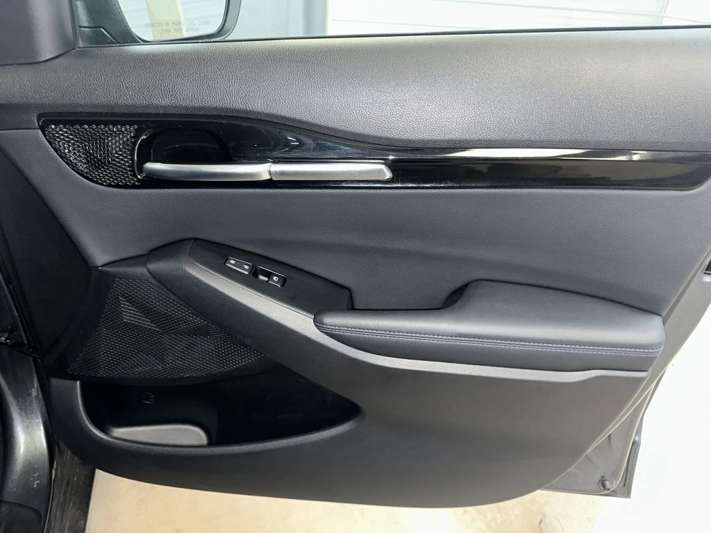 2023 Kia Seltos S photo 23