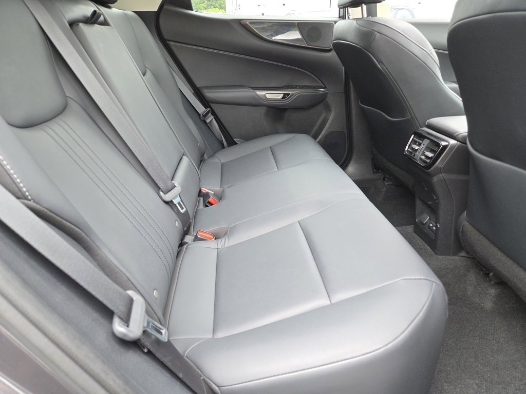2023 Lexus NX 350 Premium photo 5