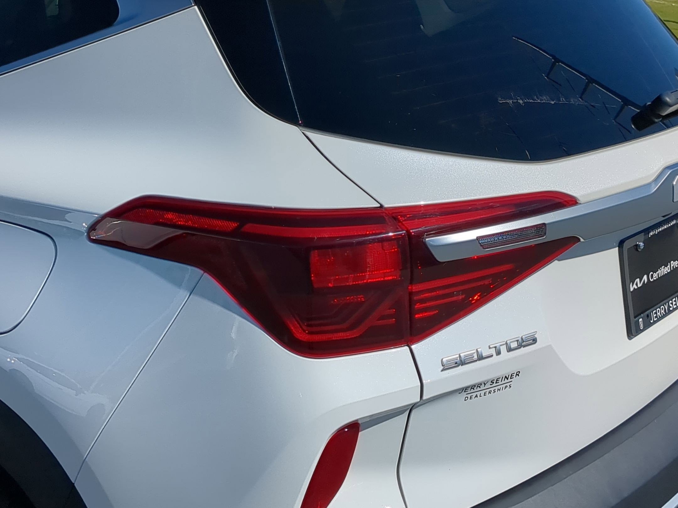 2022 Kia Seltos EX photo 10
