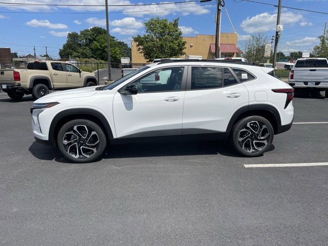 2025 Chevrolet Trax photo 4