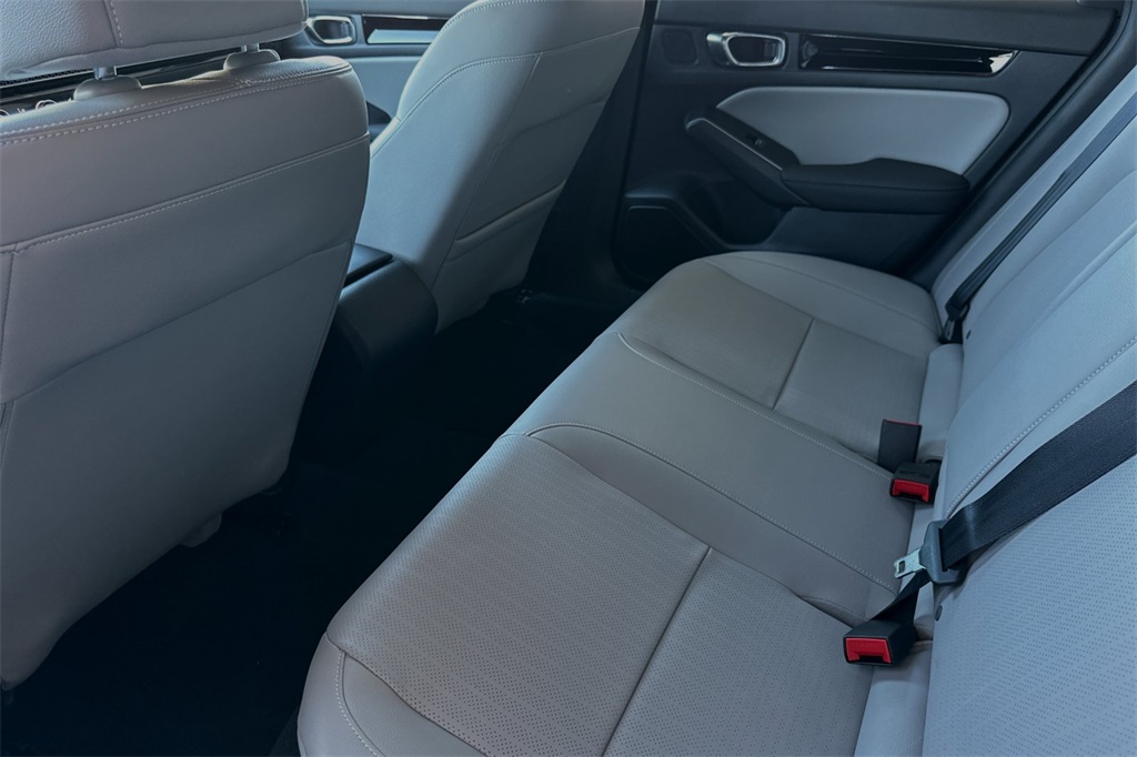 2025 Honda Civic Sport Touring photo 11