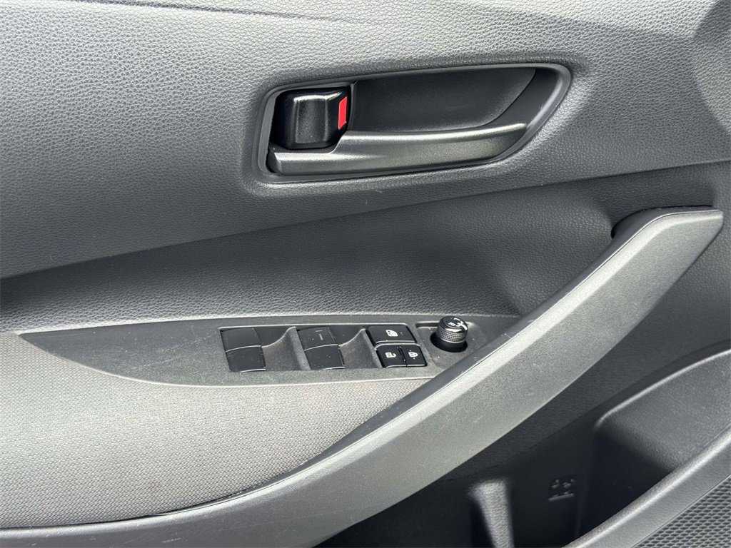 2024 Toyota Corolla LE photo 16