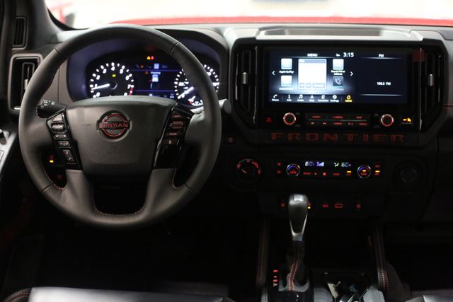 2025 Nissan Frontier PRO-4X photo 17