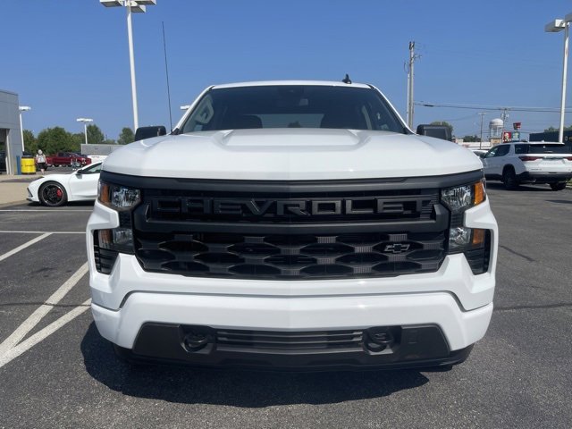 2024 Chevrolet Silverado 1500 Custom photo 3