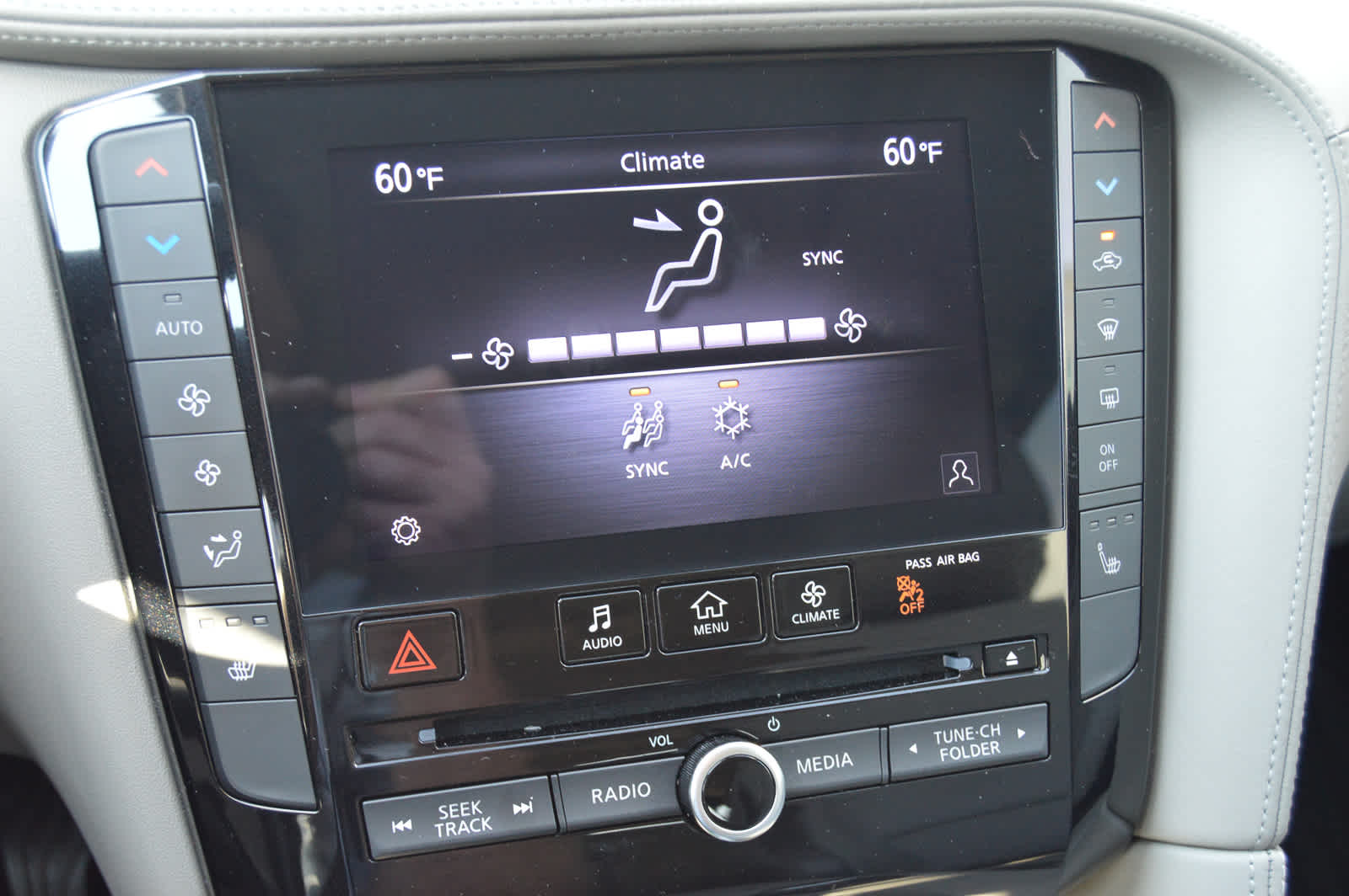 2025 Infiniti QX50 Luxe photo 14
